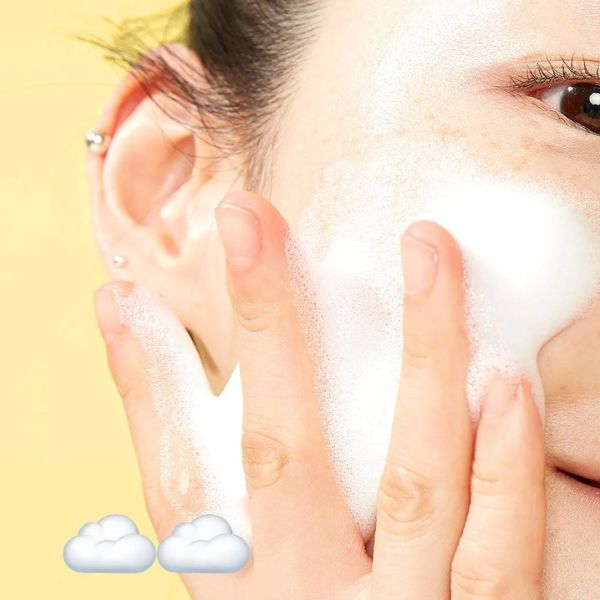 Sữa rửa mặt Goodal Green Tangerine Vita C Cleansing Foam